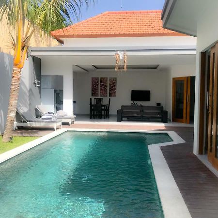 Bali Villas Arta Seminyak Exterior foto