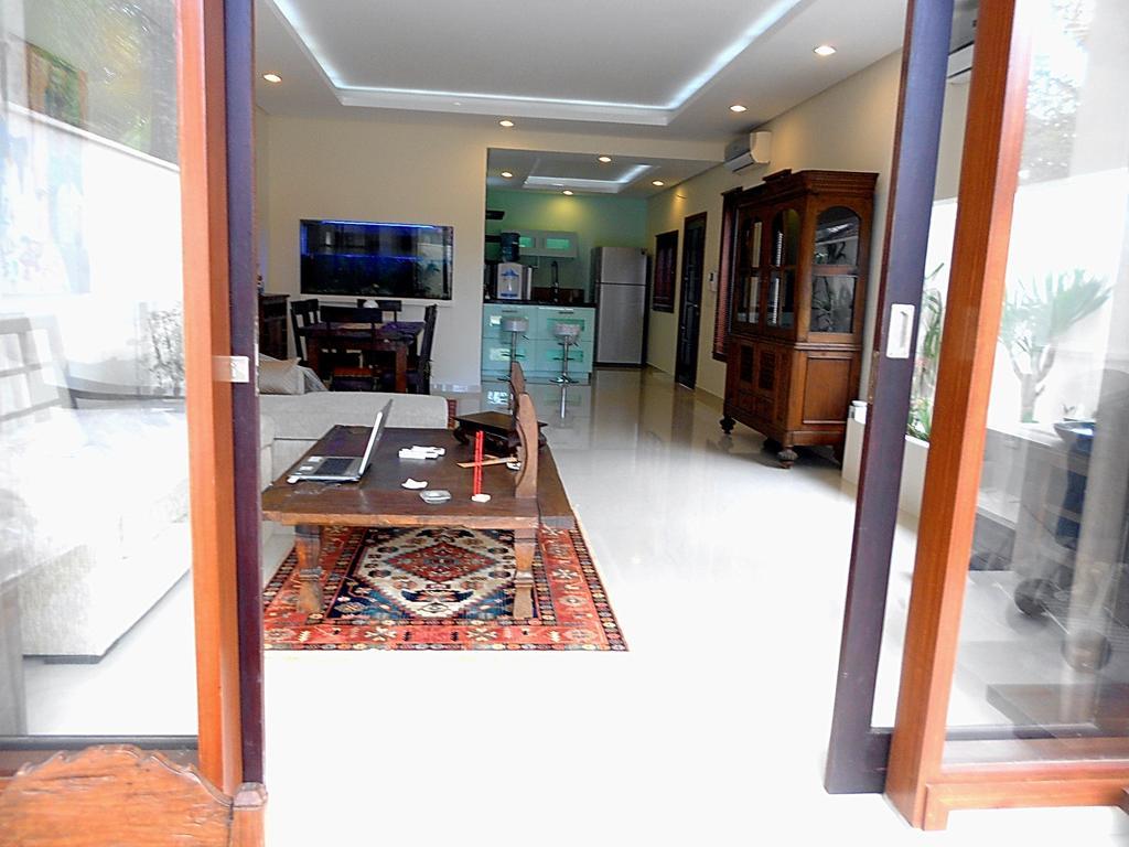 Bali Villas Arta Seminyak Quarto foto